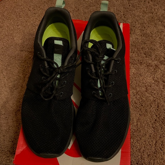 Womens Nike Rosherun - Picture 3 of 4